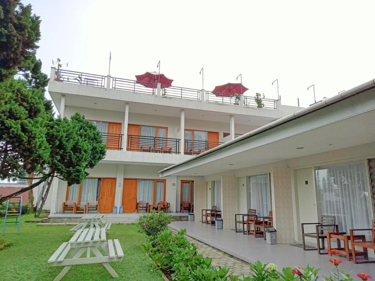 Hotel Pondok Asri Tawangmangu Bagian luar foto